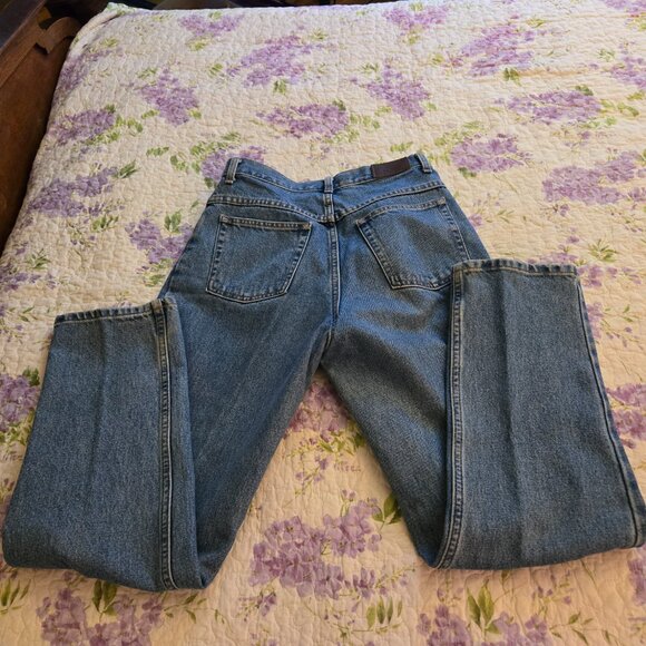 LL Bean Blue Jeans Size 6 - EUC - Picture 7 of 8